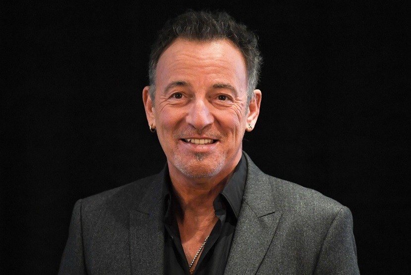 Penyanyi Bruce Springsteen konsisten mengkritisi kesenjangan sosial di Amerika, termasuk saat pandemi Covid-19.