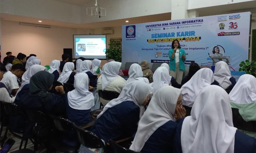 BSI Career Center (BCC) terus memfasilitasi mahasiswa dan alumni dalam mempersiapkan jenjang karier mereka di masa depan.