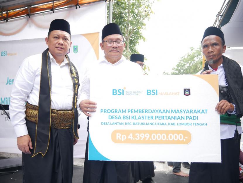 BSI Maslahat dan PT Bank Syariah Indonesia Tbk (BSI) meresmikan Desa Binaan BSI di Desa Lantan dan Desa Muncan, Lombok Tengah, Nusa Tenggara Barat.
