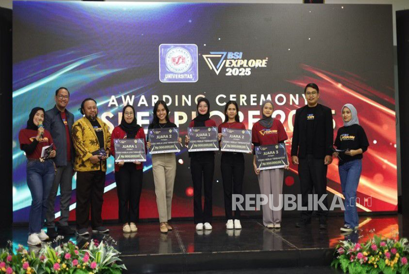 BSI memberikan apresiasi dan penghargaan kepada mahasiswanya yang memotret kondisi sosial melalui video reels dalam ajang BSI Explore 2025.