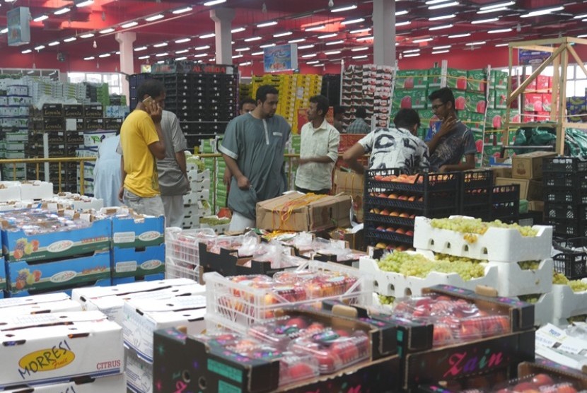 Saudi Kampanyekan Kesadaran Makan Buah. Foto:  Buah-buahan di Pasar Induk Kakiyah, Makkah