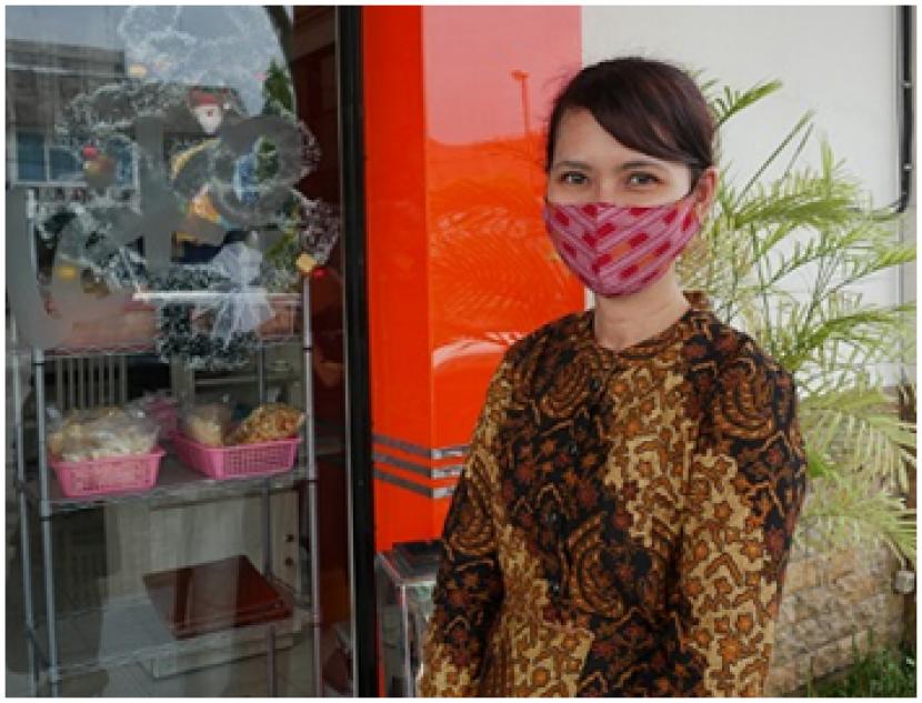 Budiana Mayang Primasari (33 tahun), warga Kota Kediri yang memanfaatkan JKN-KIS untuk penjaminan pengobatan Penyakit Jantung Koroner (PJK) neneknya. 