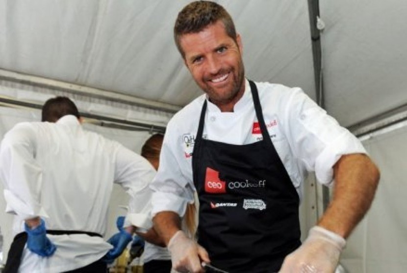 Buku yang disusun oleh chef Australia Pete Evans berisi resep makanan ala zaman purba. 