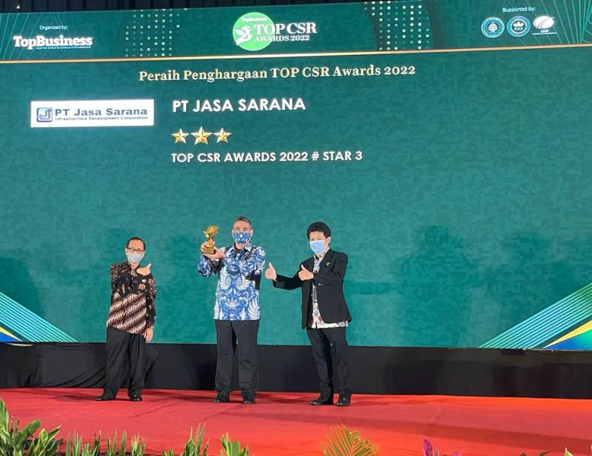 BUMD Jasa Sarana dianugerahi penghargaan TOP CSR Awards 2022 di kategori #3 dan dinilai cukup berhasil dalam menjalankan program Tanggung Jawab Sosial dan Lingkungan (TJSL) dan Community Development yang efektif dan berkualitas.
