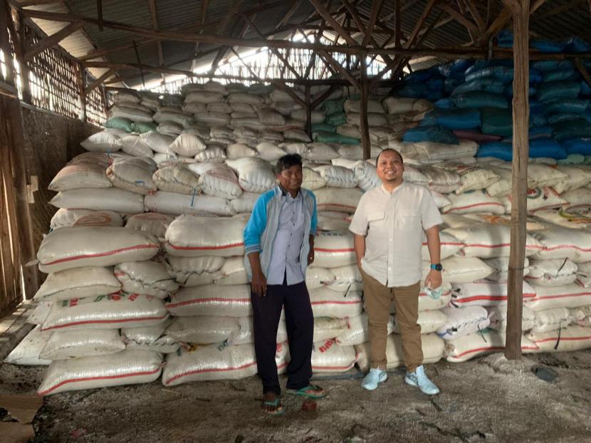 BUMD PT Agro Jabar memenuhi penugasan Pemprov Jawa Barat agar menyerap potensi garam petani lokal.