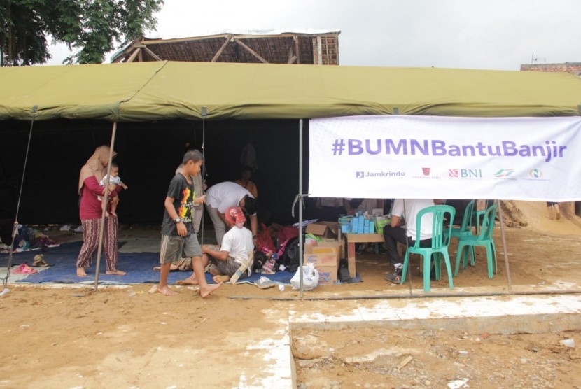 BUMN telah mendirikan Posko Bantuan Kemanusiaan di Kampung Teganjing, Lebak, Banten, yang akan menjadi pusat pendistribusian bantuan.