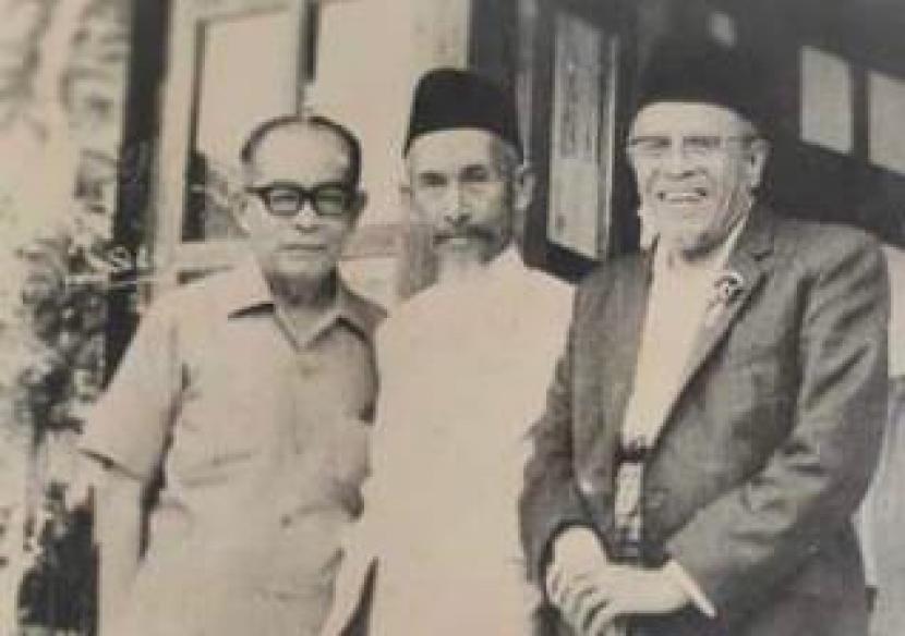 Bung Hatta, Pakiah Saleh Eks Dogoelis, dan Buya HAMKA Tahun 1970.