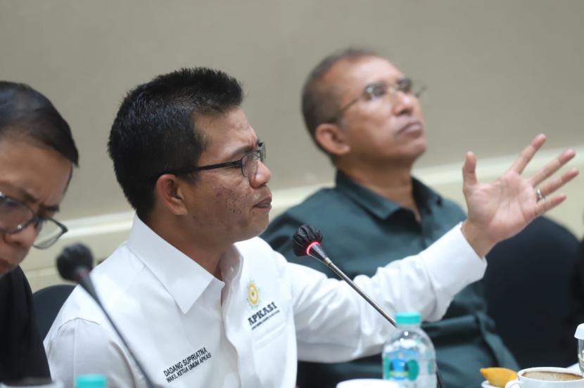 Bupati Bandung Dadang Supriatna dalam kegiatan Rapat Koordinasi Pemerintah Daerah (Rakorpemda) bulan Januari, Jumat (26/1/2024). 