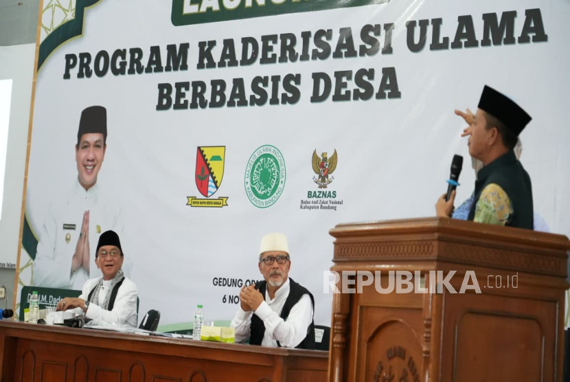 Bupati Bandung Dorong Kaderisasi Ulama Berbasis Desa, Tekankan Pentingnya Peran MUI Desa