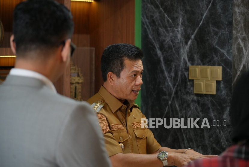 Bupati Bandung, Dadang Supriatna menyatakan saat ini sudah 147 dari 361 titik SPPG yang telah beroperasi dalam menjalankan program MBG.