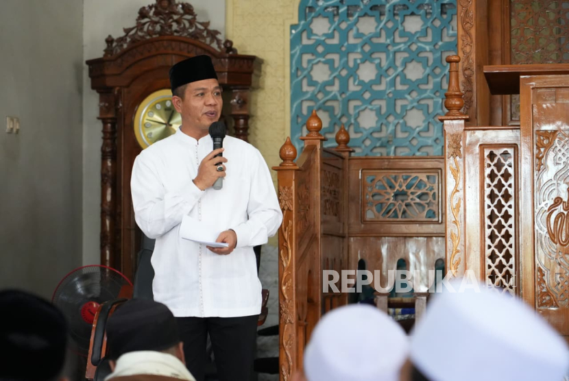 Bupati Bandung, Dadang Supriatna.