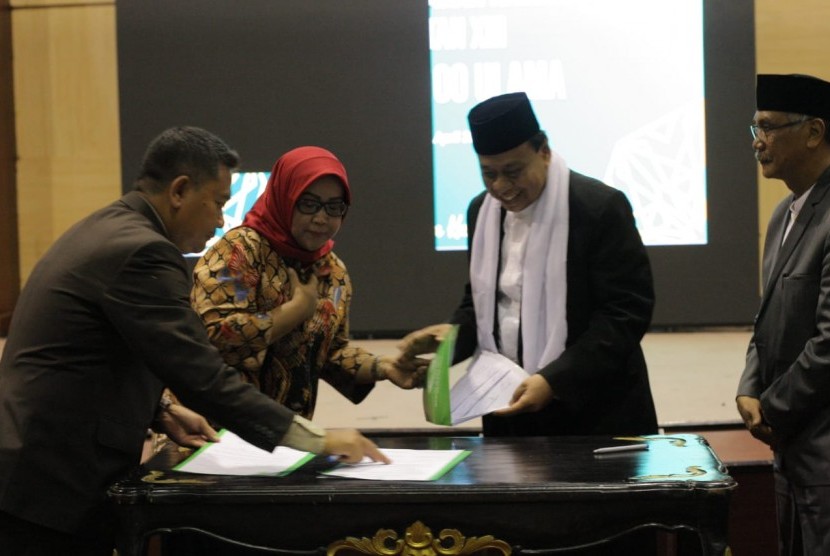 Bupati Bogor Ade Yasin resmi membuka Pendidikan Kader Ulama (PKU) angkatan ke-13, Kamis (11/4).