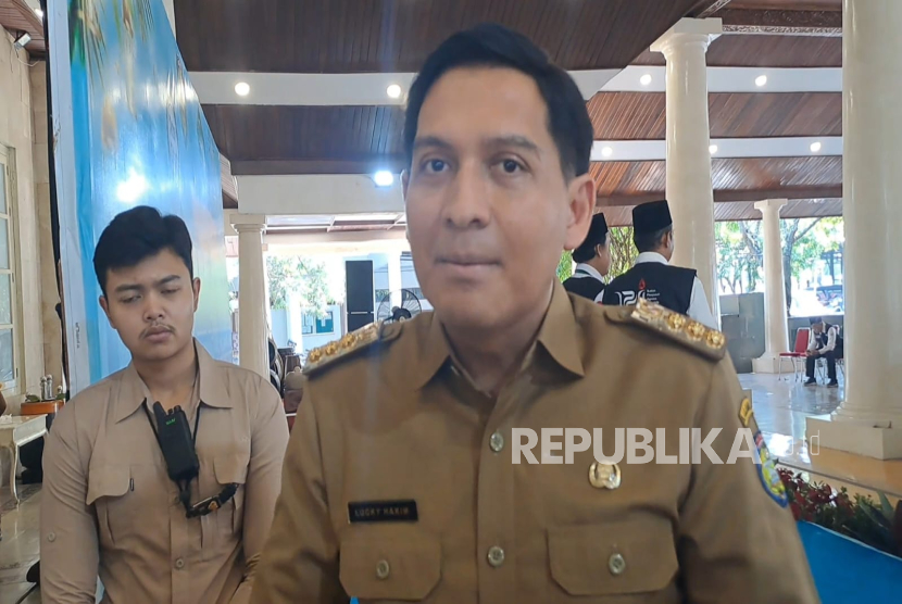 Bupati Indramayu, Lucky Hakim.