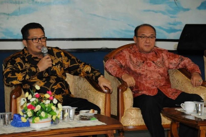Bupati Kabupaten Tabalong Anang Syakhfiani bertemu dengan dengan Wakil Ketua MPR RI Mahyudin.