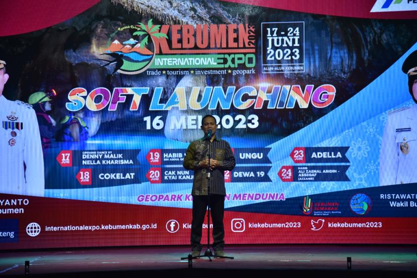 Bupati Kebumen Arif Sugiyanto dalam acara soft launching Kebumen International Expo (KIE) 2023. 