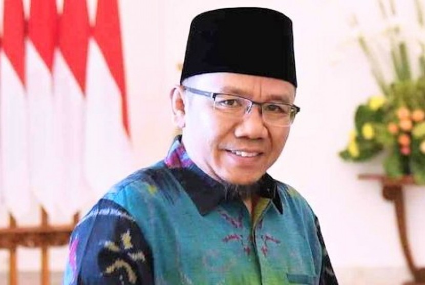 Bupati Lombok Utara,  Dr  H  Najmul Akhyar  SH, MH.