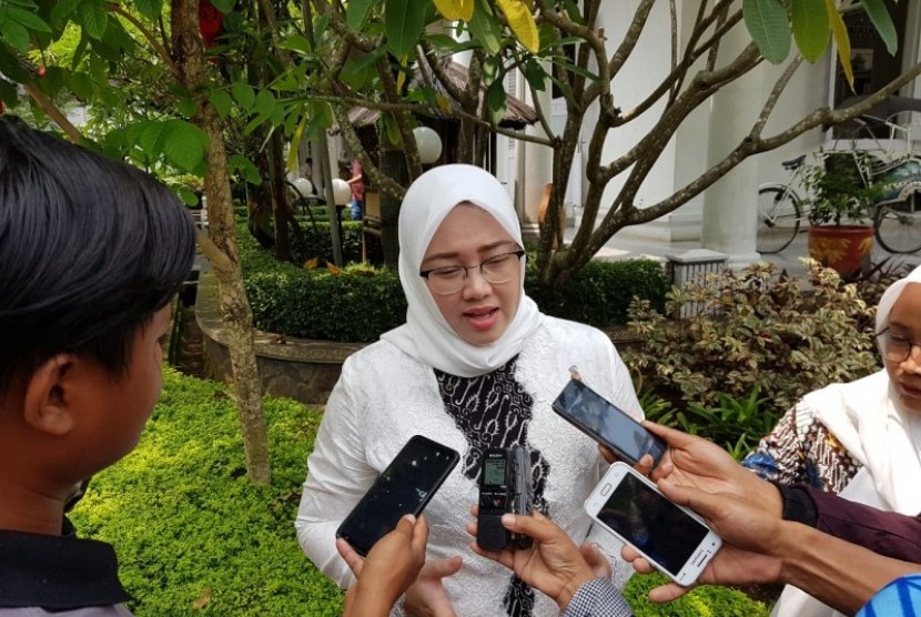 Bupati Purwakarta Anne Ratna Mustika, menyatakan akan ada pembatasan ibadah selama Ramadhan