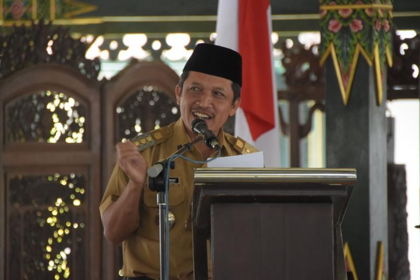 Bupati Wonosobo, Afif Nur Hidayat, dalam acara Sarasehan Ulama dan Umara, Penarikan Dana Yayasan Amal dan Kesejahteraan Umat Islam (YAKAUMI) Putaran Ke-220, dan Peringatan Isra Mi’raj 2023, di Pendopo Selatan.