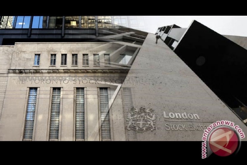 Bursa Efek London (London Stock Exchange/LSE). Saham-saham Inggris melemah pada awal perdagangan Jumat (10/3/2023) dengan indeks FTSE 100 jatuh ke level terendah satu bulan.