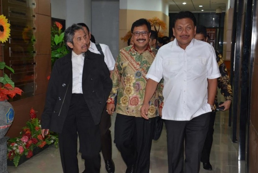 BURT DPR menyosialisasikan renstra DPR 2015-2019 di Sulawesi Utara.