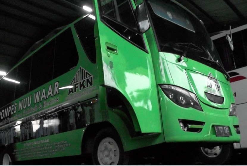 Bus Dakwah Al Fatih Kaffah Nusantara (AFKN)