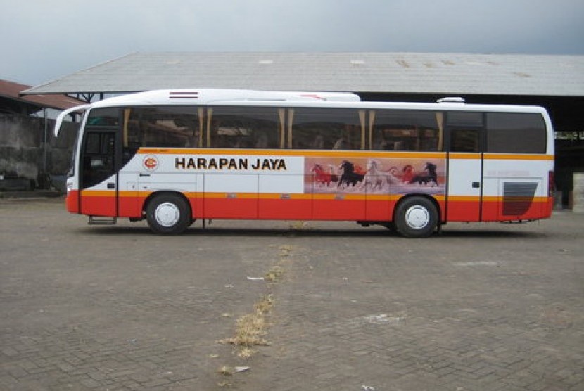 Bus Harapan Jaya (ilustrasi). 