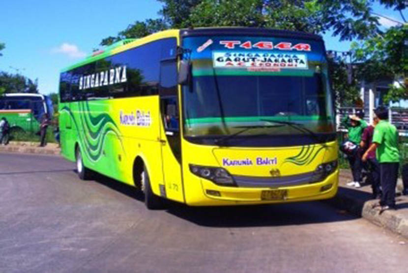 Bus Karunia Bakti jurusan Garut-Jakarta. (ilustrasi)