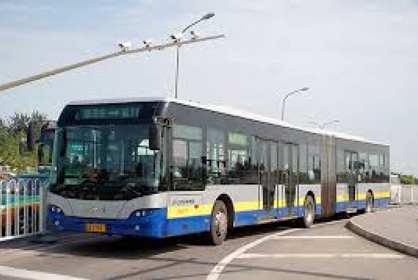 Bus Rapid Transit (BRT) (ilustrasi). Pemkot Surabaya menandatangani nota kesepahaman dengan Kementerian Perhubungan tentang angkutan perkotaan dengan skema Buy The Service.