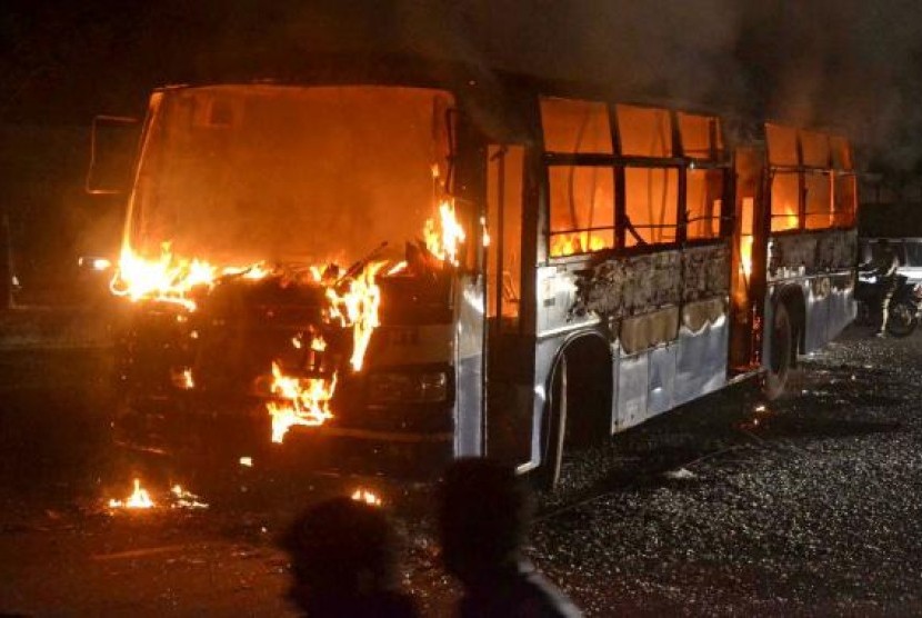 Bus terbakar (Ilustrasi)