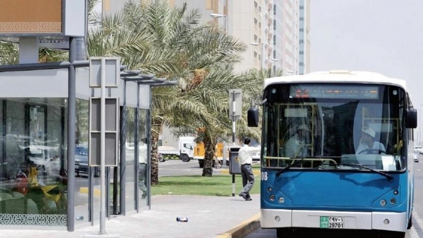 Bus umum di Abu Dhabi, Uni Emirat Arab. Warga Abu Dhabi Bisa Naik Bus Gratis dengan Tukar Botol Kosong