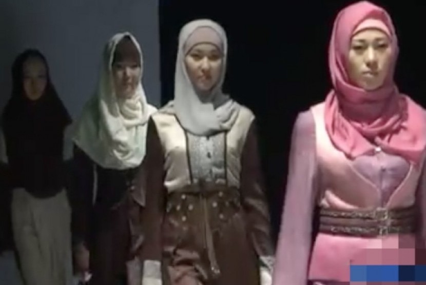 Busana Muslimah di Kirgistan