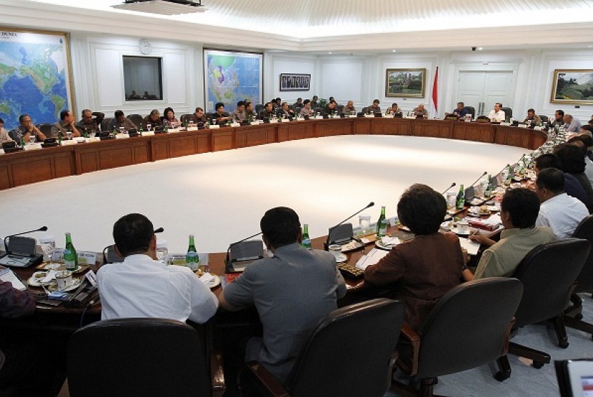 Cabinet meeting at presidential office in Jakarta (file photo)  