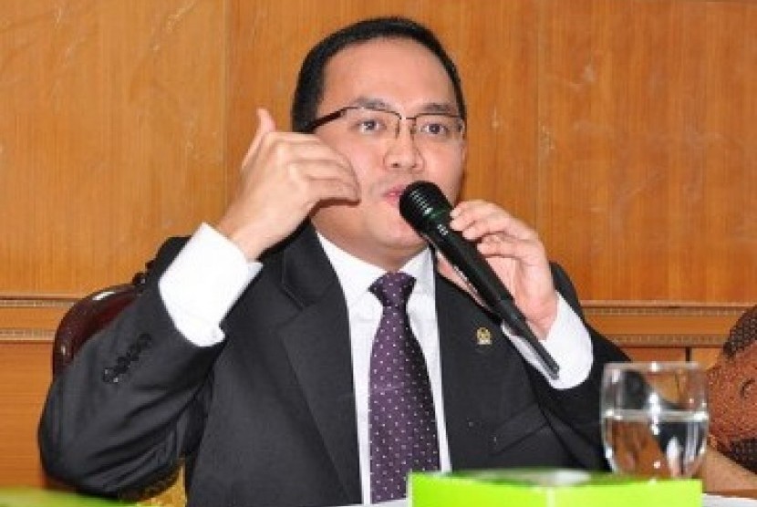  Mantan bupati Musi Banyuasin, Sumatera Selatan, Dodi Reza Alex Nurdin segera menjalani sidang kasus suap infrastruktur.