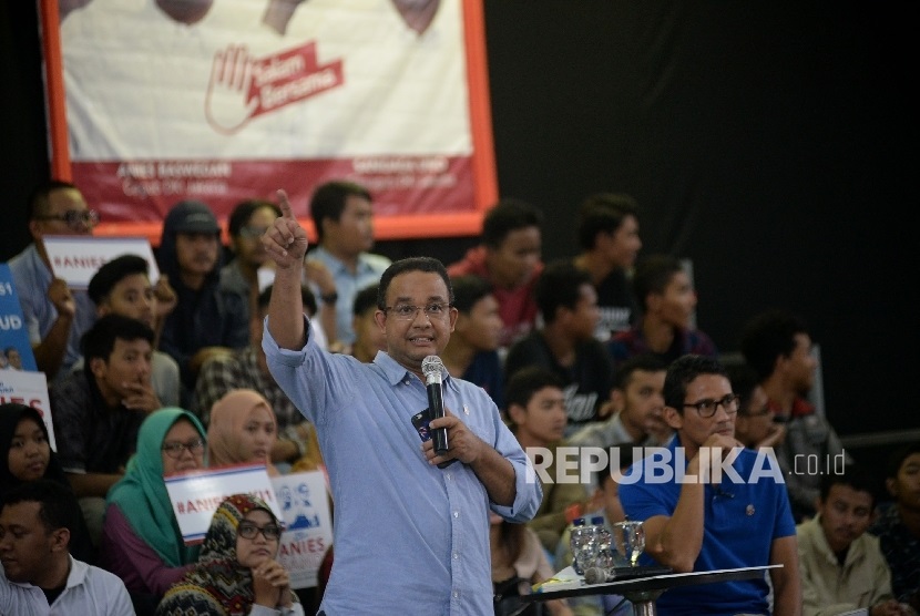 Cagub DKI Jakarta Anies Baswedan (tengah) ilustrasi 