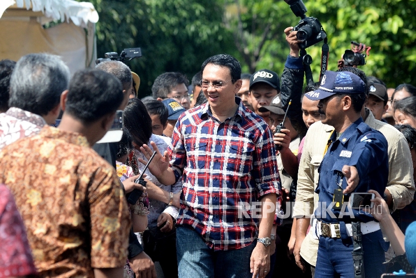 Cagub DKI Jakarta Basuki Tjahaja Purnama (Ahok) usai melakukan pencoblosan (ilustrasi)