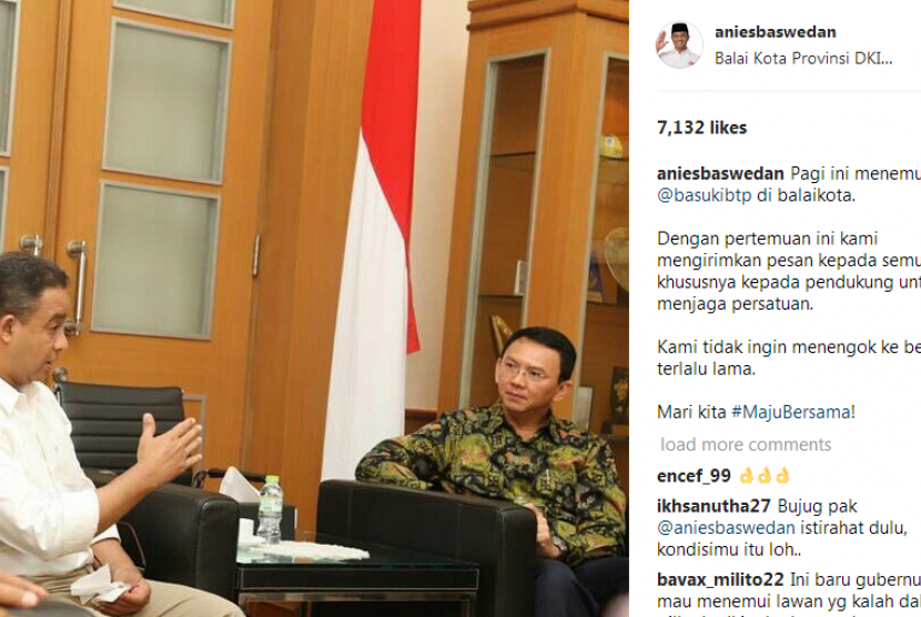 Calon Gubernur DKI Jakarta, Anies Baswedan menemui Gubernur DKI Jakarta, Basuki 'Ahok' Tjahaja Purnama di Balai Kota, Jakarta, Kamis (20/4).