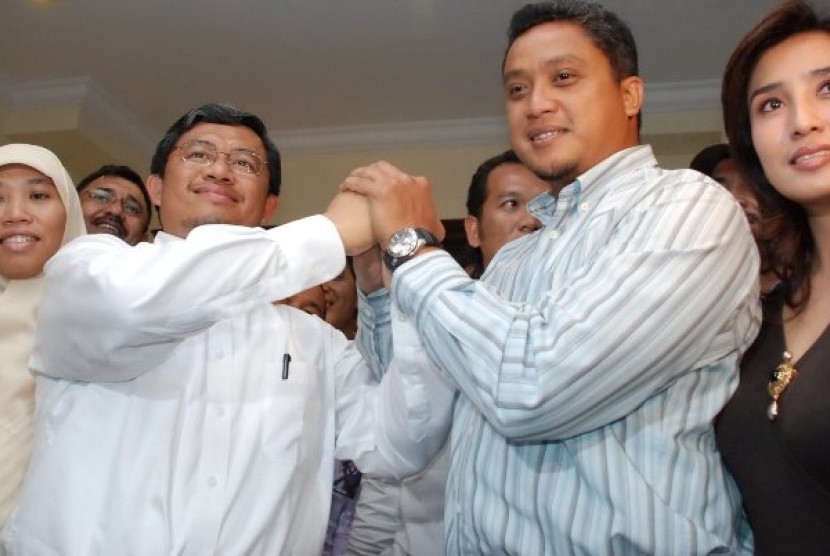 Calon Gubernur Jawa Barat Ahmad Heryawan dan Dede Yusuf