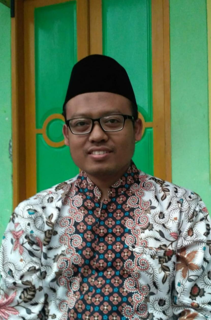 Dua Warga Malang Terpilih Jadi Imam Masjid di UEA. Calon imam masjid di Uni Emirat Arab (UEA) Muhammad Shohibul Huda yang merupakan warga Lawang, Kabupaten Malang, Jawa Timur. 