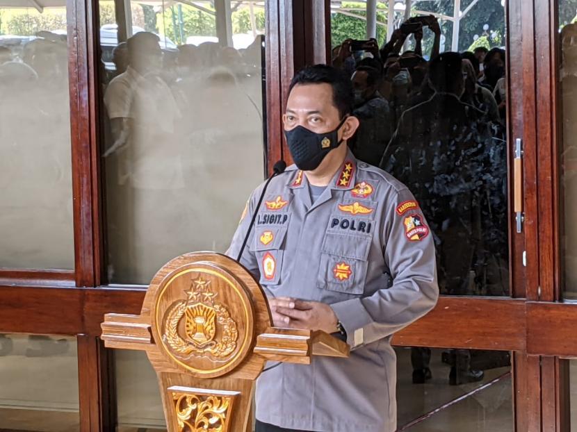 Calon kapolri Komjen Pol Listyo Sigit Prabowo usai uji kelaikan dan kepatutan dengan Komisi III DPR di Gedung Nusantara II, Kompleks Parlemen, Jakarta, Rabu (20/1).