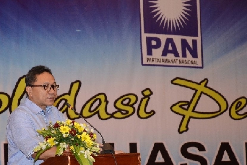 Calon ketua umum PAN Zulkufli Hasan di Lombok, Sabtu (7/2) malam Wita.