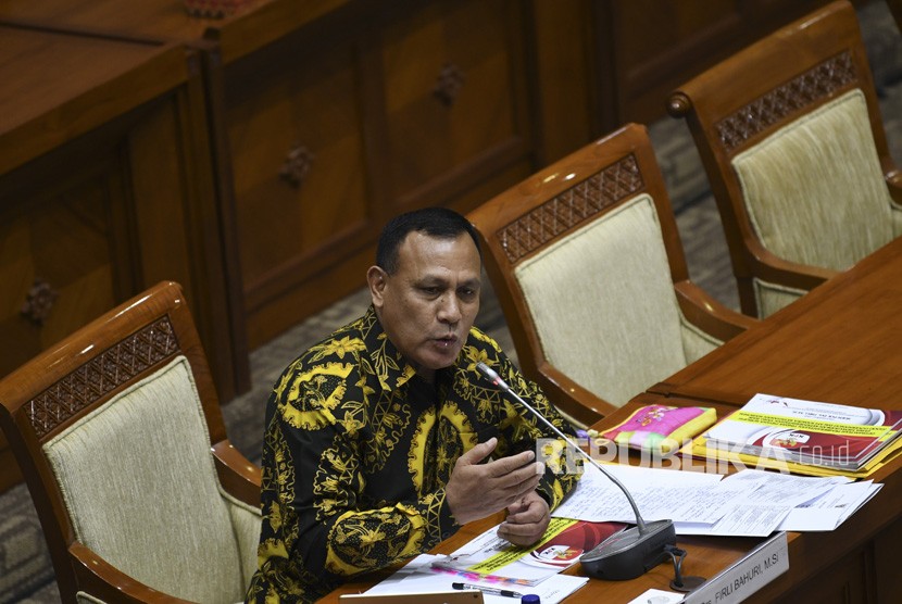 Calon pimpinan Komisi Pemberantasan Korupsi (KPK) Firli Bahuri menjalani uji kepatutan dan kelayakan di ruang rapat Komisi III DPR, Senayan, Jakarta, Kamis (12/9/2019).