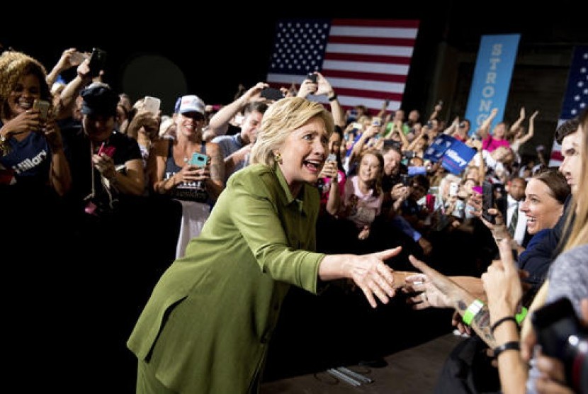 Calon presiden AS dari Partai Demokrat Hillary Clinton di Tampa, Florida, Jumat, 22 Juli 2016.