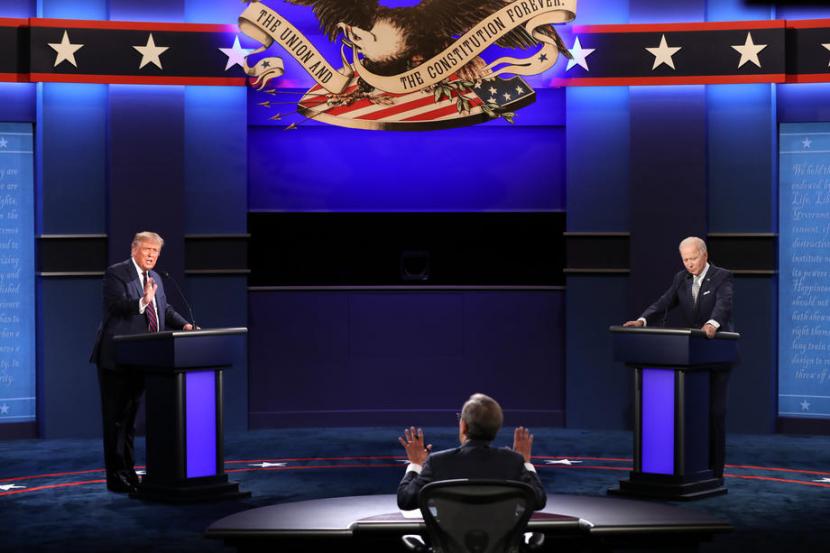 Calon presiden AS Donald Trump dan Joe Biden dalam debat terakhir sebelum pemilihan