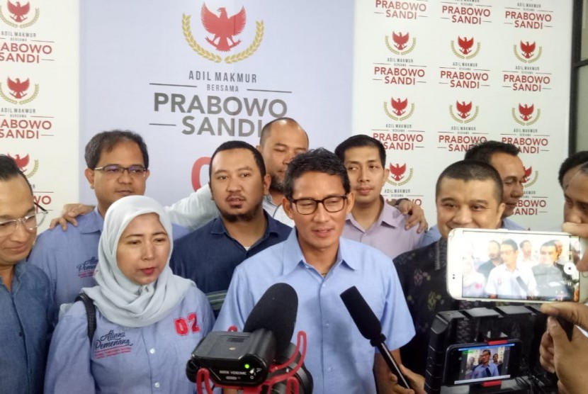 Calon wakil presiden nomor urut 02, Sandiaga Uno melakukan pertemuan dengan Aliansi Pengusaha Nasional di Media Center Prabowo-Sandiaga, di Jalan Sriwijaya, Jakarta Selatan, Rabu (24/4).