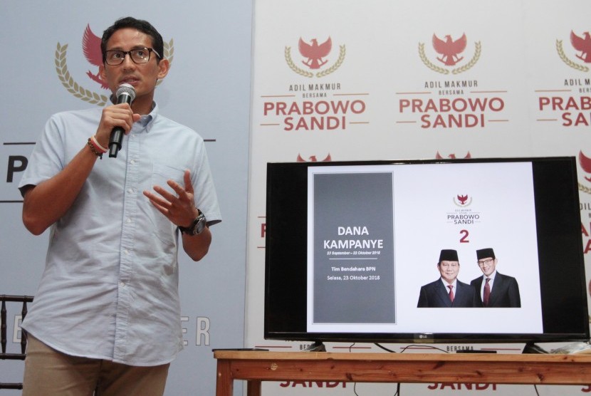 Calon Wakil Presiden RI nomor urut 02 Sandiaga Uno saat memaparkan dana kampanye yang diakukan di Media Center Prabowo-Sandi, Jakarta, Selasa (23/10/2018).