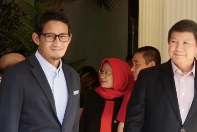 Calon Wakil Presiden, Sandiaga Uno (Kiri)