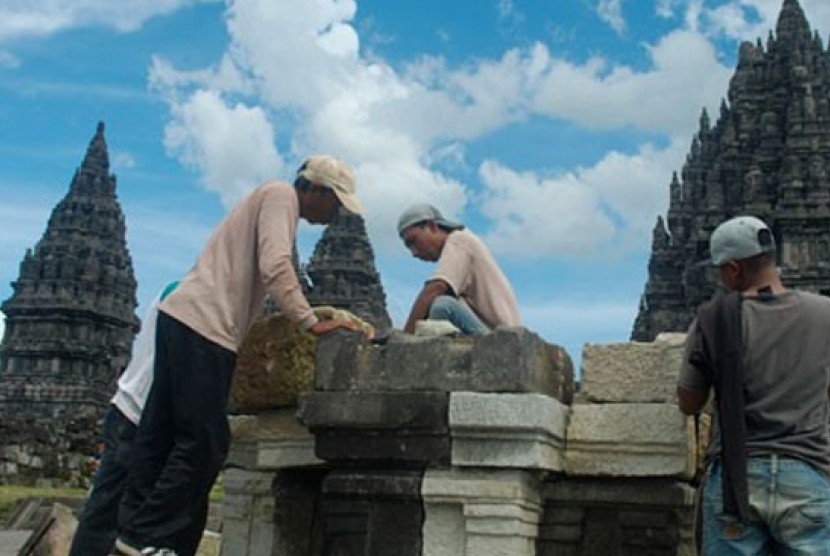 Candi Perwara. 