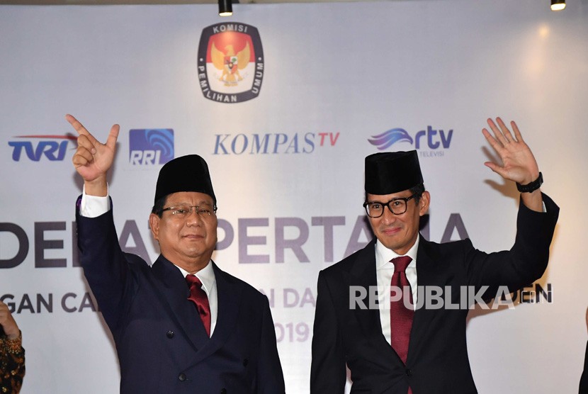 Capres-cawapres nomor urut 02 Prabowo-Sandiaga Uno tiba untuk mengikuti debat pertama Pilpres 2019, di Hotel Bidakara, Jakarta, Kamis (17/1/2019). 