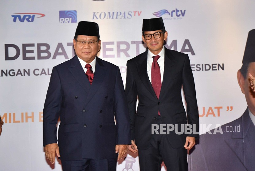 Capres-cawapres nomor urut 02 Prabowo-Sandiaga Uno tiba untuk mengikuti debat pertama Pilpres 2019, di Hotel Bidakara, Jakarta, Kamis (17/1/2019).