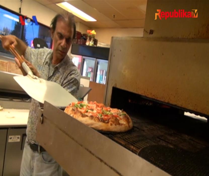 Capri Pizza, sebuah restoran pizza halal di Alaska, Amerika Serikat.